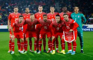 كأس العالم.. شاكيري يدافع عن زميله بمنتخب سويسرا