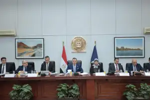 وزير السياحة يترأس الاجتماع الثالث للجنة الدائمة لتراخيص المنشآت الفندقية والسياحية