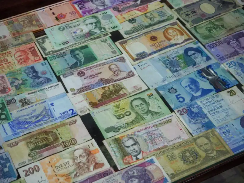 أسعار العملات اليوم الثلاثاء 6-12-2022 مقابل الجنيه في بداية التعاملات البنكية