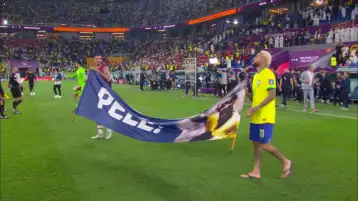 كأس العالم.. نيمار: أتمنى الشفاء العاجل لبيليه ولم أتوقع تحطيم أرقام قياسية مع البرازيل