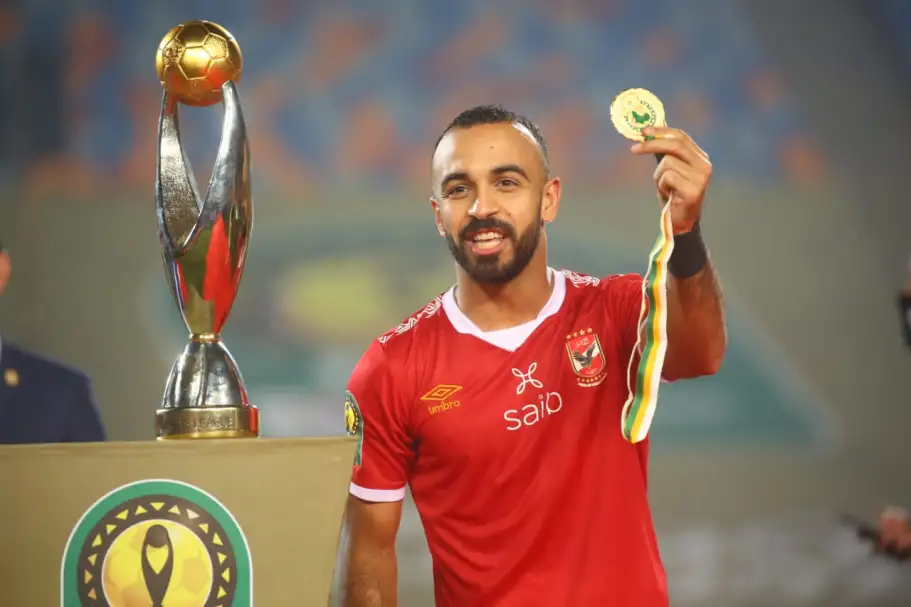 شوبير يكشف حقيقة بيع الأهلي لـ أفشة مقابل 5 ملايين يورو