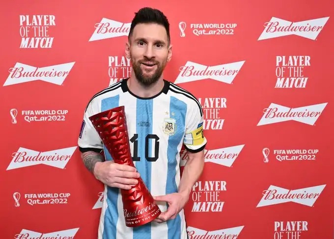 كأس العالم.. ميسي يتوج بجائزة أفضل لاعب في مباراة الأرجنتين وهولندا