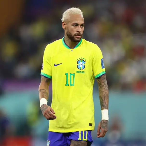 كأس العالم.. نيمار يلمح إلى إمكانية اعتزاله بعد خروج البرازيل