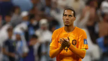 فان دايك: أشعر بخيبة أمل بعد توديع كأس العالم