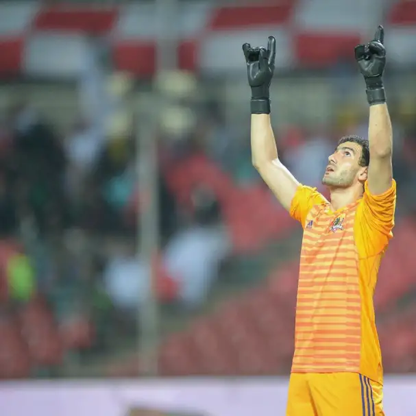 عواد يحصد جائزة رجل مباراة الزمالك وبيراميدز