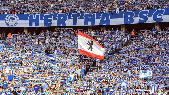 تغريم هيرتا برلين 14 ألف يورو بسبب سلوك مشجعيه غير الرياضي