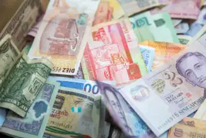 أسعار العملات اليوم الأربعاء 14-12-2022 مقابل الجنيه في بداية التعاملات البنكية