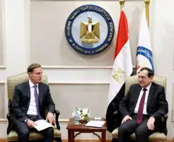 وزير البترول يبحث مع رئيس شركة لوك أويل الروسية فرص استثماراتها بمصر