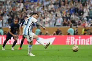 كأس العالم.. ميسي يفتتح أهداف نهائي الأرجنتين وفرنسا