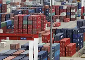 أمين الغرف التجارية: الإفراج عن ثلث البضائع في الموانئ المصرية