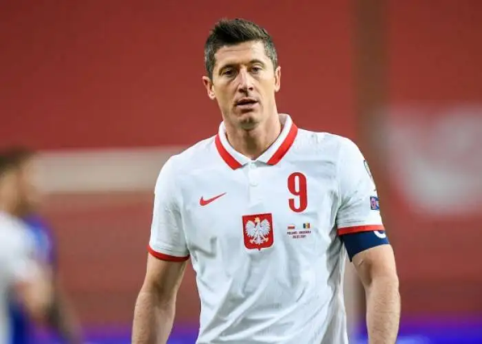 ليفاندوفسكي يُعلق على إمكانية المشاركة في كأس العالم 2026
