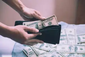 سعر الدولار اليوم الإثنين 26-12-2022 ببداية التعاملات في البنوك المصرية