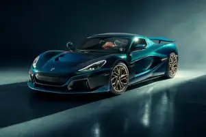 ريماك نيفيرا أسرع سيارة كهربائية في العالم بسعر 2.1 مليون دولار