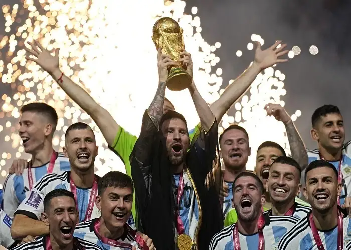 أنشيلوتي: لا يمكنني القول أن ميسي الأفضل في التاريخ