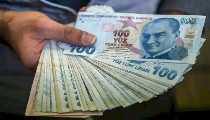 تركيا تعتزم رفع حصة الإيداعات بالليرة في نظامها المصرفي