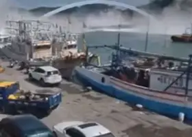 فنزويلا وكولومبيا تفتتحان جسرا حدوديا لتعزيز التجارة بين البلدين