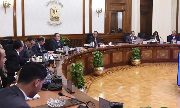 رئيس الوزراء: مجموعة عمل لمتابعة أولويات الإفراج عن البضائع لتوافر السلع في الأسواق
