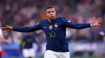 مبابي مرشحا لقيادة المنتخب الفرنسي خلفا لهوجو لوريس