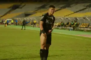 إصابة إمام عاشور قبل بداية مباراة الزمالك والاتحاد
