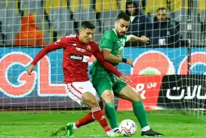 الأهلي يرفض الابتعاد بصدارة الدوري بتعادل سلبي مع المصري