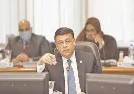 استقالة رئيس القابضة للتأمين من منصبه وإبلاغ الوزير المختص