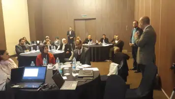 البيئة: جلسة مع سلاسل المحال الكبرى لبحث آليات الحد من استخدام الأكياس البلاستيكية
