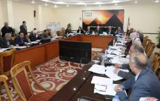 وزير الزراعة يوجه بتسهيل إجراءات التسجيل والاستفادة من لجنة المخصبات الزراعية