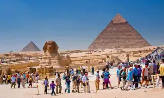الوزراء: «فيتش سوليوشنز» تتوقع توافد 52 مليون سائح على مصر حتى 2026