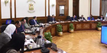 مدبولي يؤكد أهمية إعادة النظر فى منظومة دعم الصادرات وتطويرها