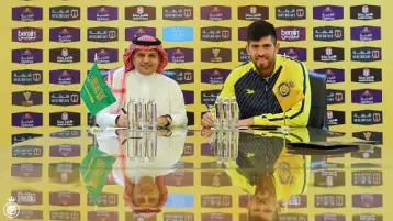 النصر السعودي يسعى لتسجيل الأرجنتيني أجوستين روسي