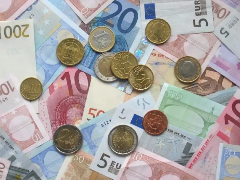 سعر اليورو اليوم الجمعة 27-1-2023 مقابل الجنيه المصري