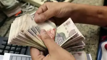 كيف ساهمت شهادات الـ25% في خفض الطلب على الذهب والضغط على الدولار؟