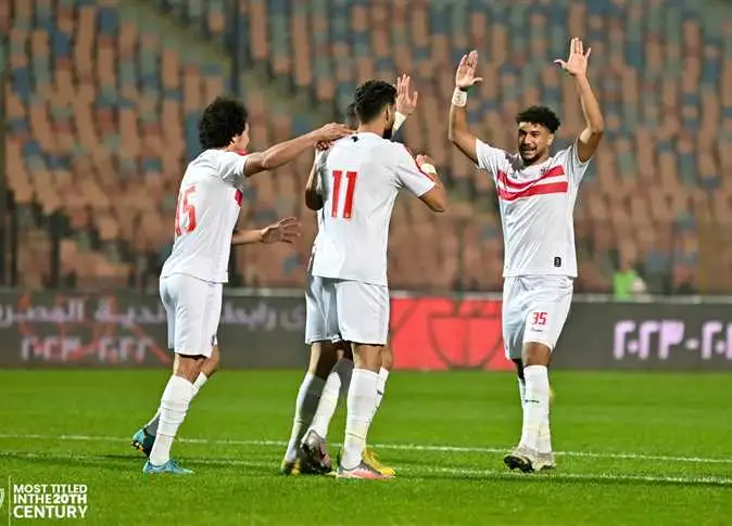 تدريبات بدنية للاعبي الزمالك في صالة الجيمانيزيوم