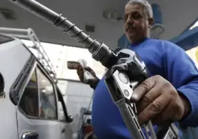 باكستان: رفع أسعار البنزين والديزل من النوع عالي الأداء بقيمة 35 روبية للتر