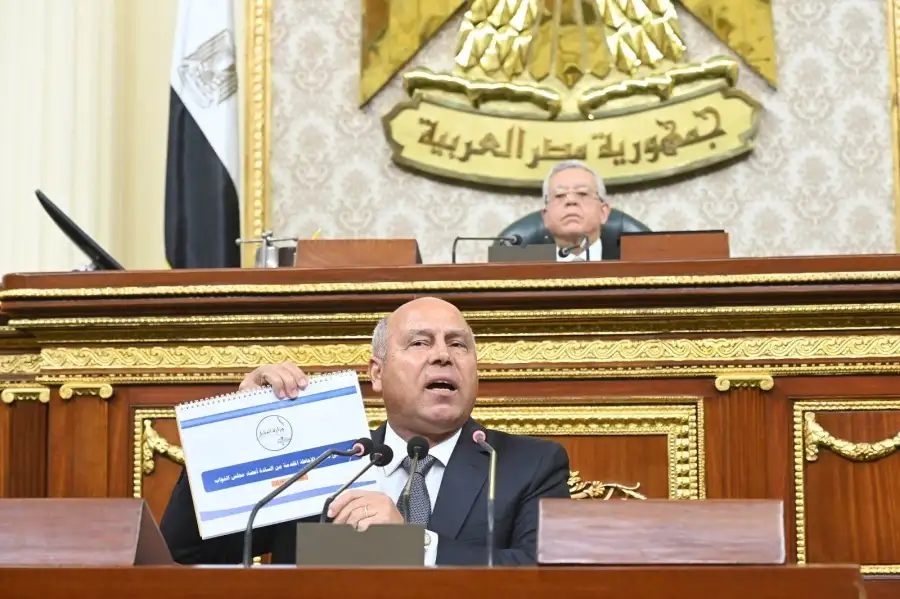 وزير النقل: المشروع القومي للطرق يتضمن 7 آلاف كم طرق جديدة ورفع كفاءة 10 آلاف كم