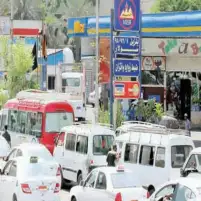 الجهاز المركزي: المركبات المرخصة العاملة بالبنزين بلغت 84.7% في2021
