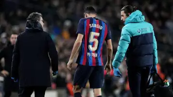 غياب محتمل لنجم برشلونة عن مواجهة يونايتد بالدوري الأوروبي