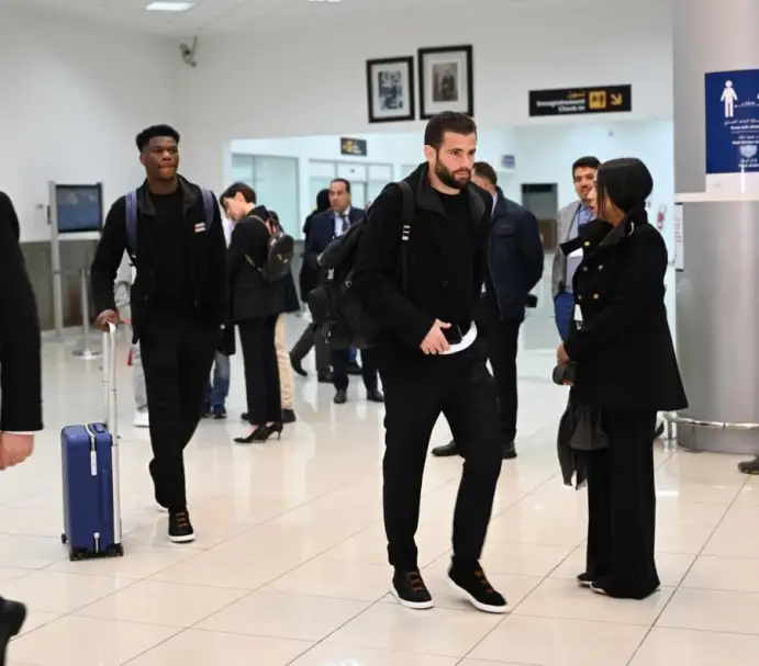 بعثة ريال مدريد تصل مقر الإقامة في المغرب قبل مواجهة الأهلي