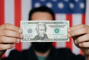 سعر الدولار اليوم الخميس 9-2-2023 في مستهل التعاملات البنكية