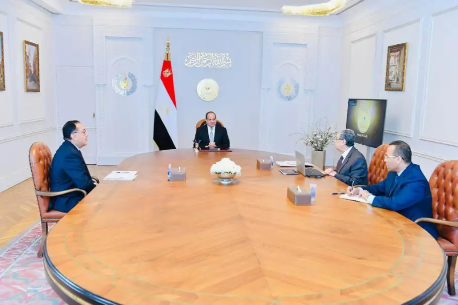 السيسي يوجه باستمرار تنفيذ الخطط الوطنية لتعزيز دور الطاقة المتجددة وتعظيم قيمتها