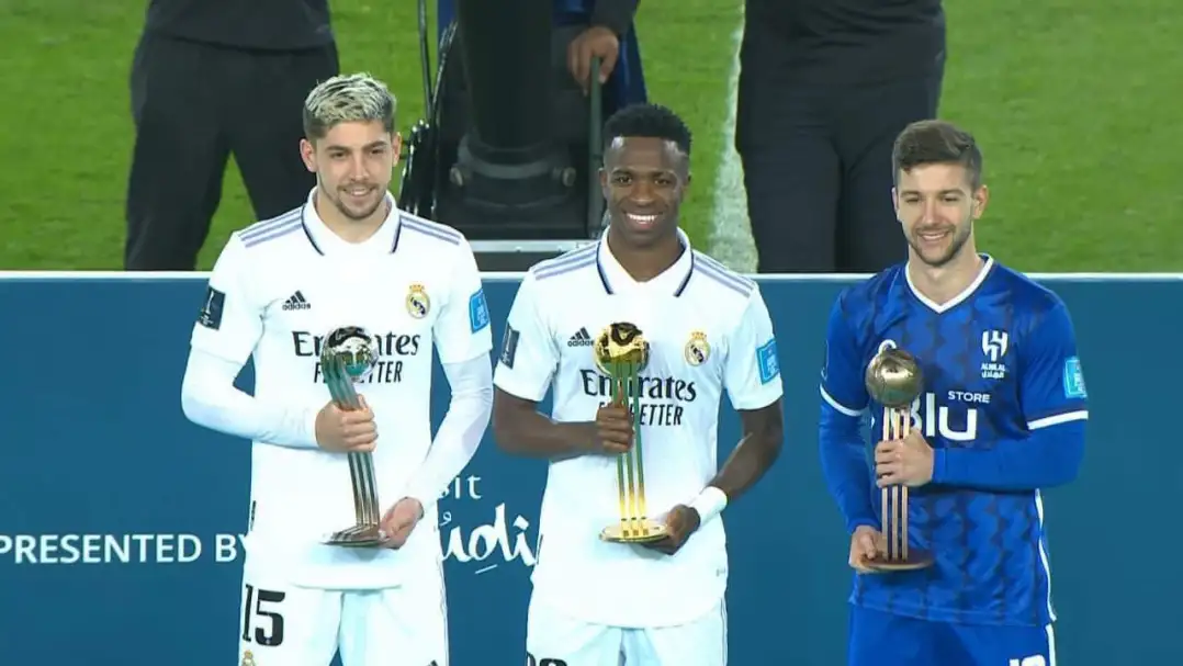 فينسيوس يتوج بجائزة أفضل لاعب في كأس العالم للأندية 2022