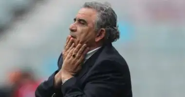 مولودية الجزائر يفسخ عقد فوزي البنزرتي