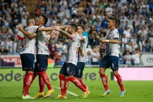 مونتيري يتصدر الدوري المكسيكي بالفوز على كويريتارو