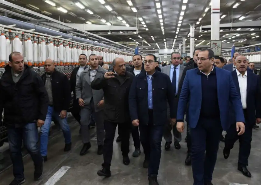 متحدث الحكومة يرد على منتقدي تطوير الدولة لمصانع الغزل والنسيج
