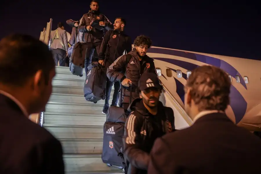 بعثة الأهلي تصل الخرطوم استعدادًا لمباراة الهلال السوداني