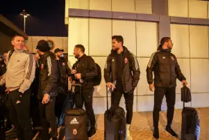 بعثة الأهلي تصل أسوان بعد الهزيمة أمام الهلال السوداني