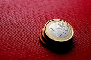 سعر اليورو اليوم الأحد 19-2-2023 في بداية التعاملات بالبنوك المصرية
