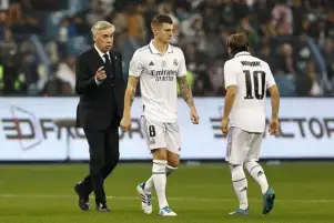 ثنائي ريال مدريد يغيب عن التدريبات قبل مواجهة ليفربول في دوري الأبطال