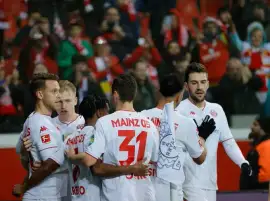 ماينز يفوز على ليفركوزن في الدوري الألماني