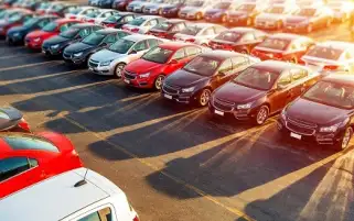 الهجرة تعلن تفاصيل التيسيرات الجديدة لقانون سيارات المصريين في الخارج